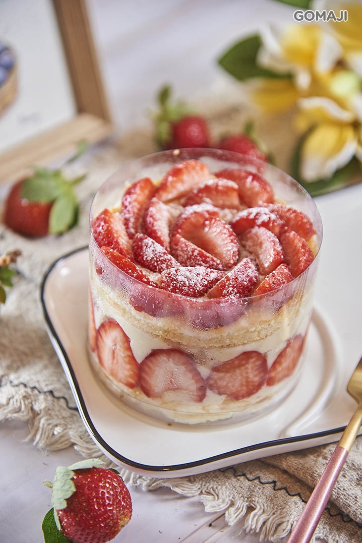 草莓芙蓮蛋糕一入(4吋盒裝)