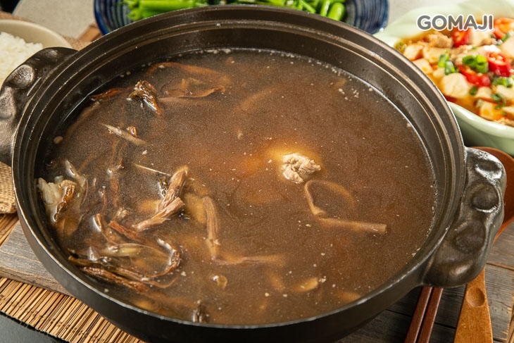 品瓚海鮮熱炒店  古早味菜豆排骨湯