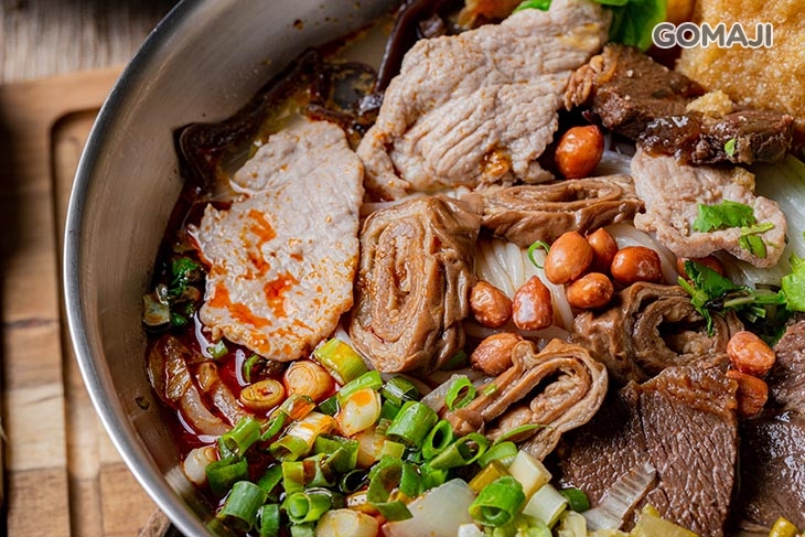 招牌螺獅粉(牛+豬+腸)