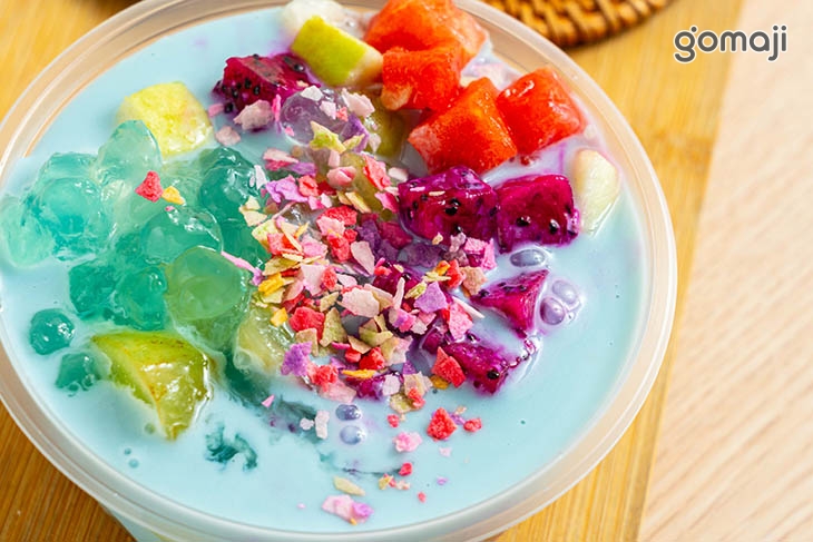 藻藍水果酸奶撈