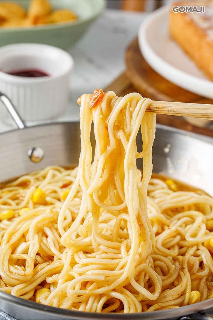 蘑菇鐵板麵加蛋