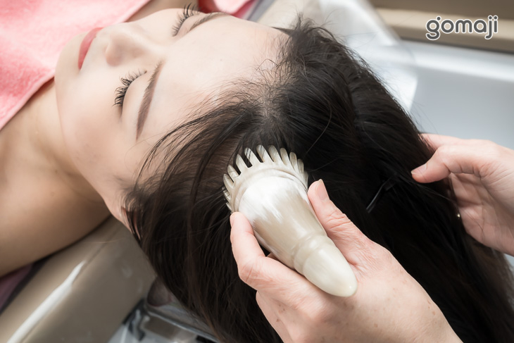 頭肩頸按摩舒壓