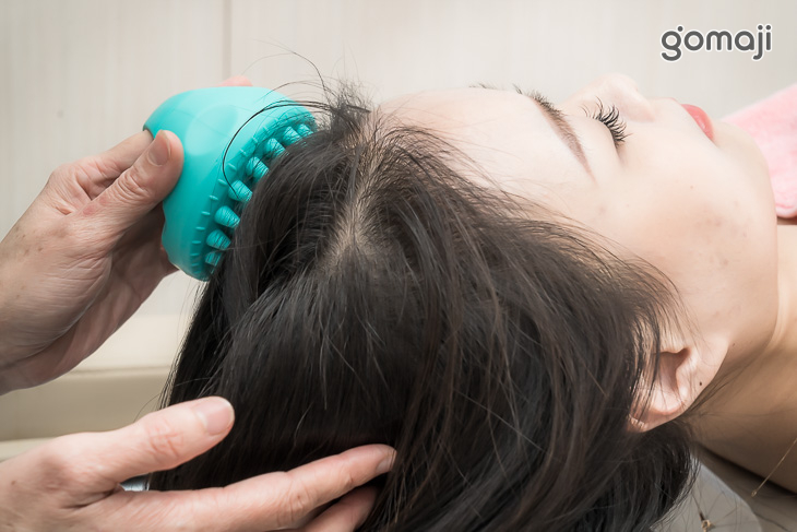 頭肩頸按摩舒壓