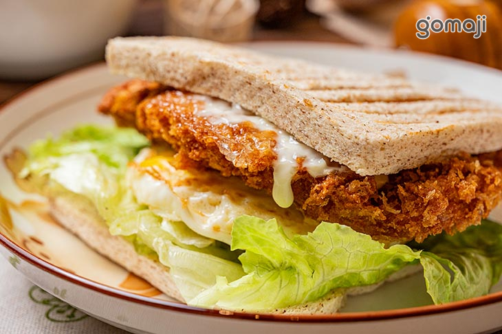 卡茲炸豬排吐司