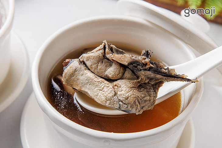 家宴極品燉雞湯