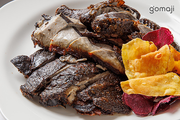 招牌蒜香黑鑽雞