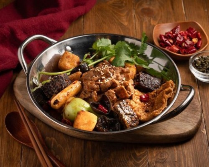 極品逸品牛鍋（干鍋）