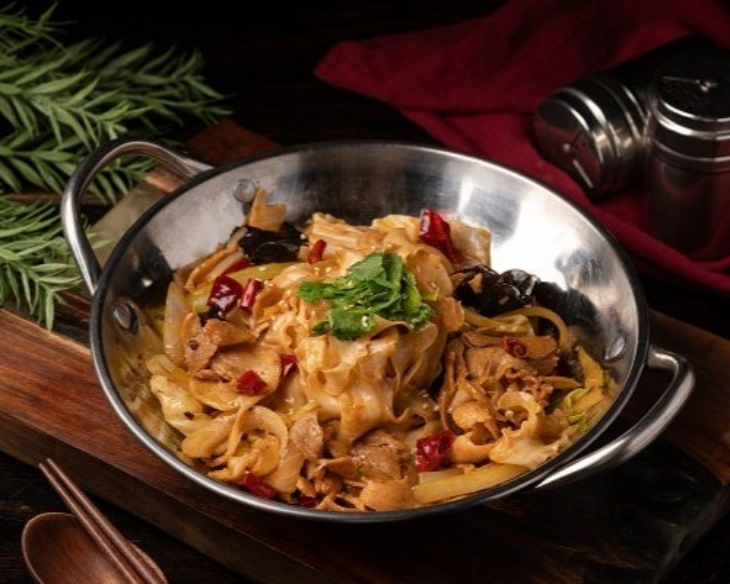 香辣雞肉刀削麵