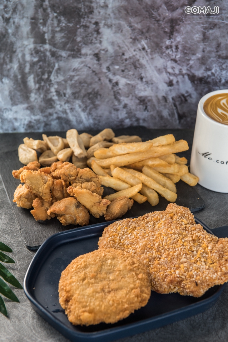 3號餐(起司豬排+無骨雞排+卡啦雞米花+脆薯+甜不辣)