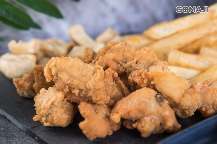 3號餐(起司豬排+無骨雞排+卡啦雞米花+脆薯+甜不辣)