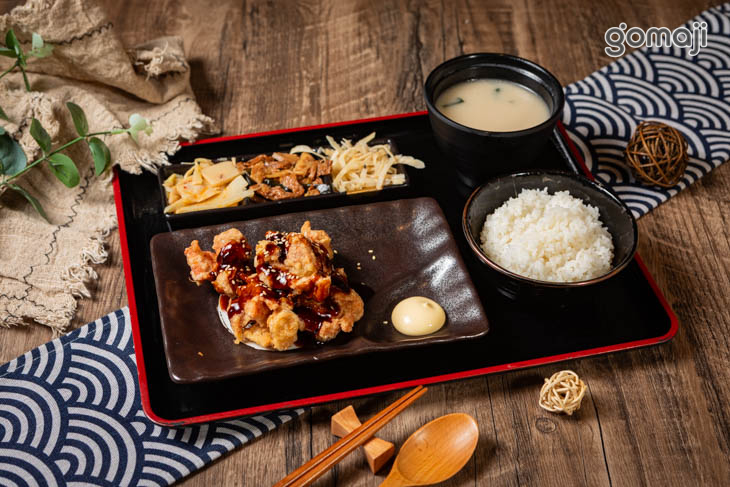 烈焰家系拉麵一碗 + 人氣唐揚雞定食