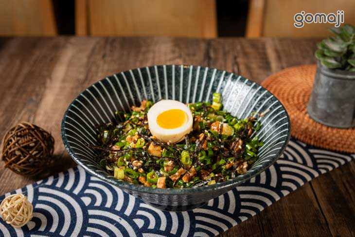 烈焰家系拉麵一碗 + 青蔥叉燒飯