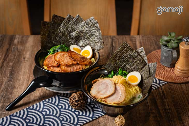 烈焰家系拉麵一碗 + 蒜味家系拉麵