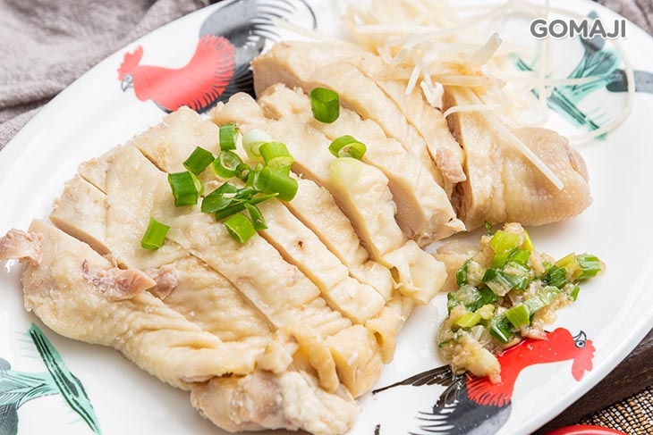 油雞腿 + 白飯一碗 + 滷蛋半份 + 青菜一份 + 例湯一份