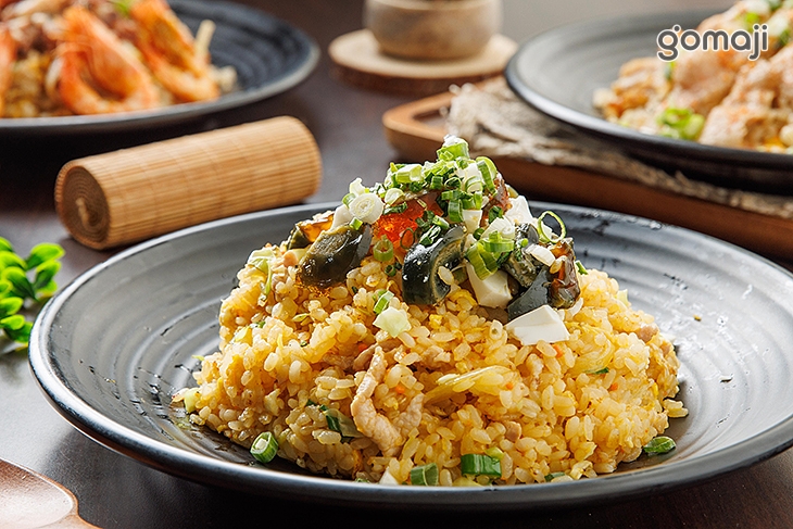 金沙混蛋肉絲蛋炒飯