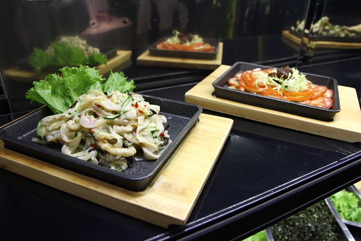 自助百匯餐吃到飽 