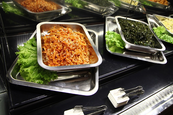 自助百匯餐吃到飽 