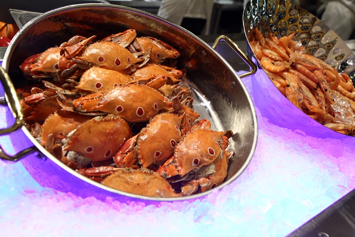 自助百匯餐吃到飽 