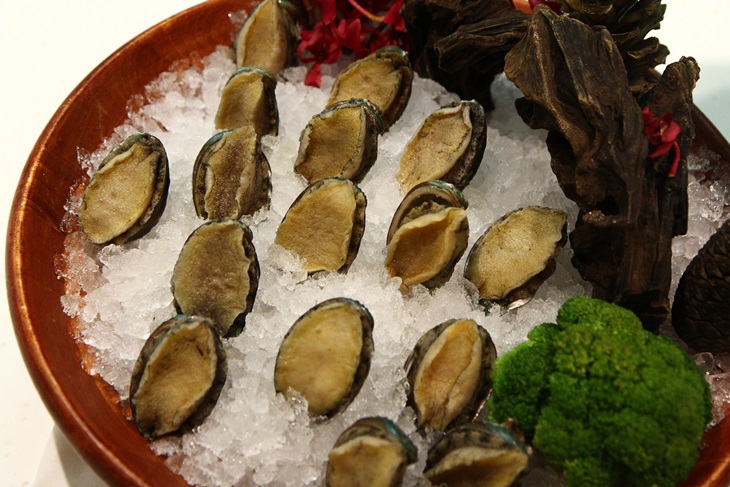 自助百匯餐吃到飽 