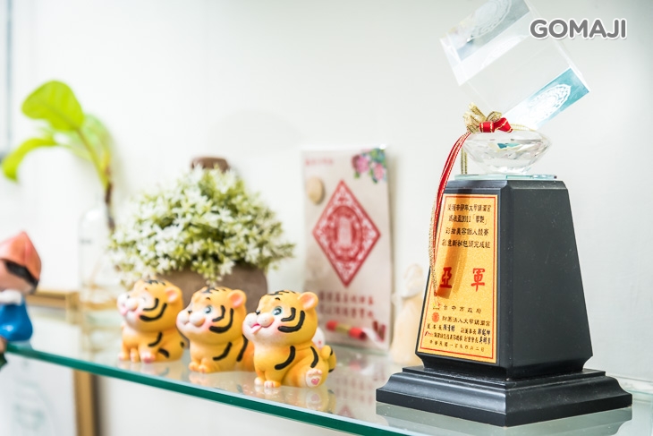 心心然髮林名店(美髮)