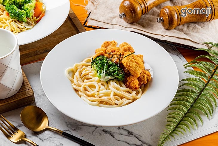 唐揚雞胡麻冷麵