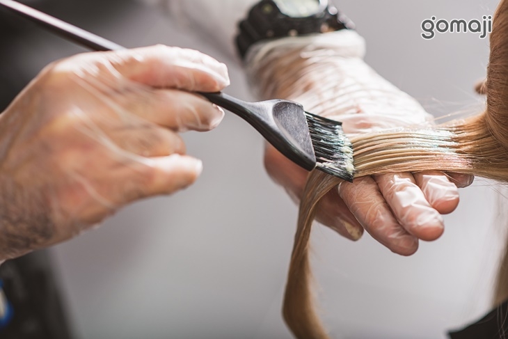 不限髮長！經典空氣線條染/耳圈染二選一+精緻漂髮(不限漂染次數)