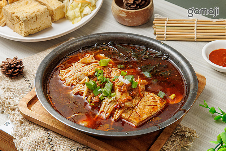 麻辣清蒸臭豆腐