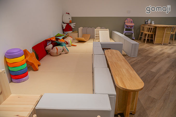 NICE TO MEET U Newborn & Cafe'