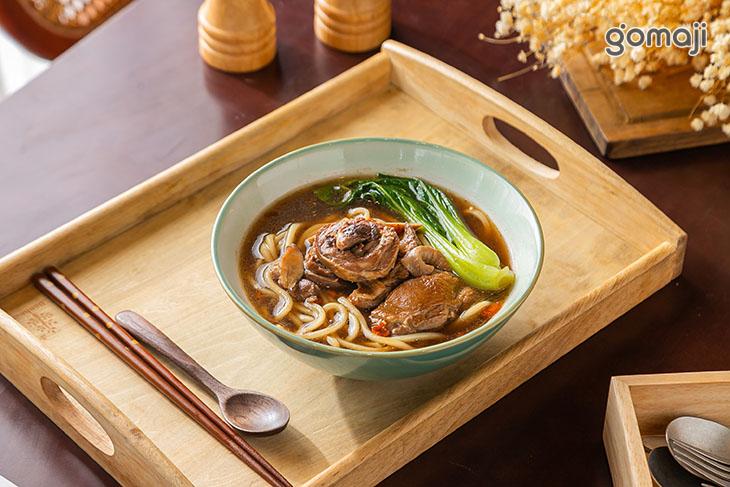 藥膳八珍雞湯麵