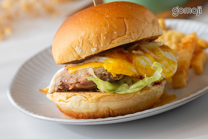 獨門BBQ醬烤雞腿堡