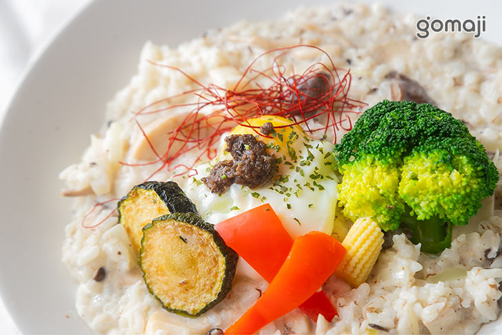 松露野菇佐水波蛋奶油燉飯（素食可）