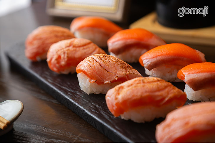 鮭魚雙味十貫握壽司