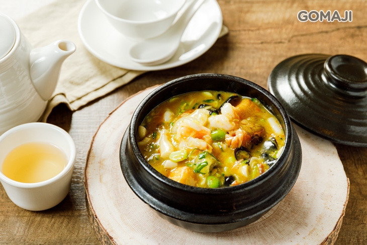 蟹黃海鮮豆腐煲 