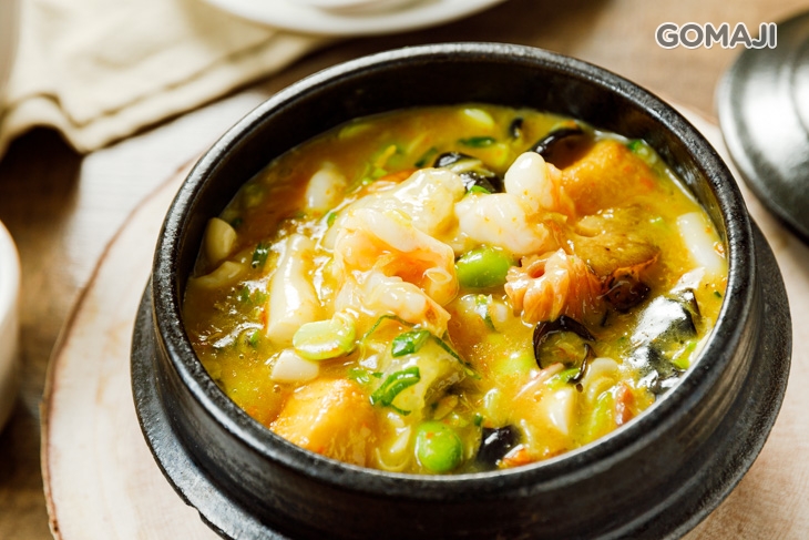 蟹黃海鮮豆腐煲 