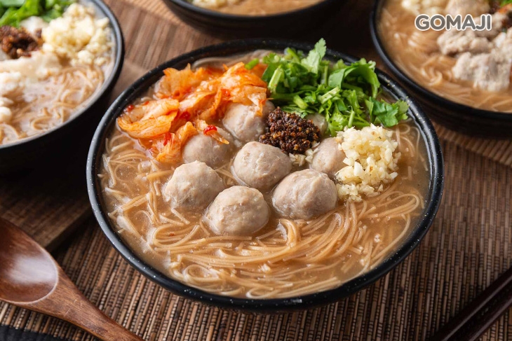 貢丸麵線