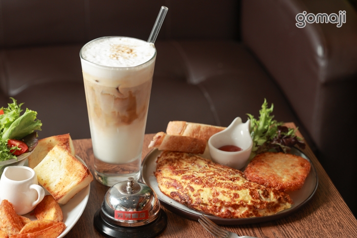 火腿蕃茄起司歐姆蛋捲