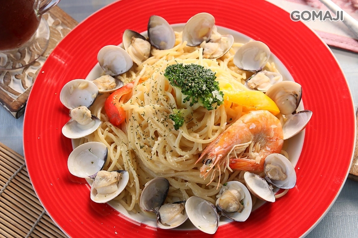 星空馬賽海鮮蛤蠣燉飯(可換義大利麵)