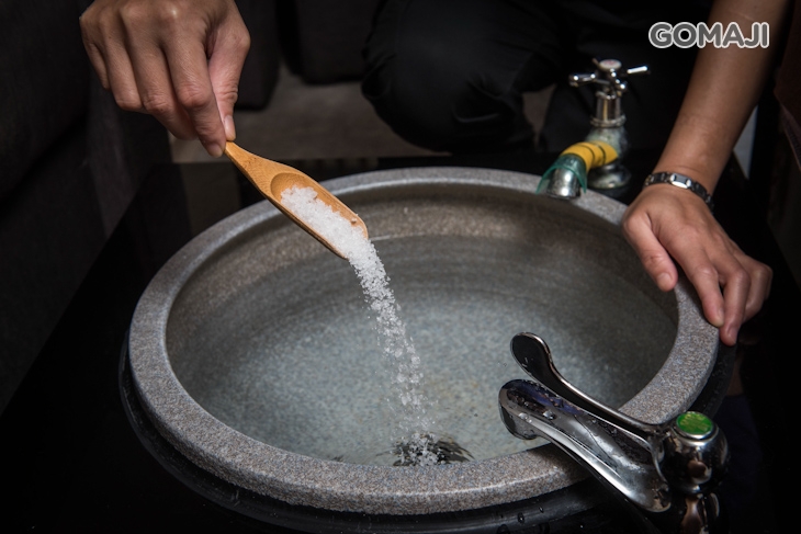 天然海鹽泡腳SPA