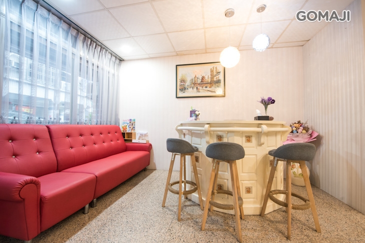 薇蕾妮美容美體學院(左營分店)