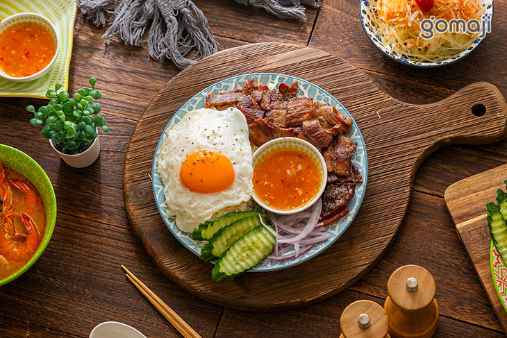 泰式烤豬肉飯