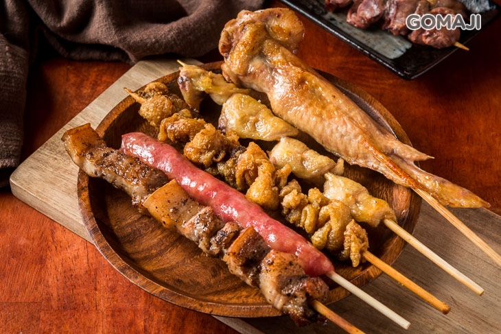 雞翅+尾椎+雞皮+鹹豬肉+香腸