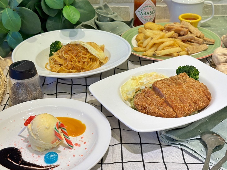 主餐任選二份 + 炸物雙拼一份 + 甜點冰淇淋一份