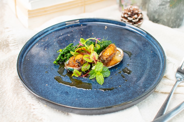 九孔甘露煮/蘿蔔泥/波菜沙拉