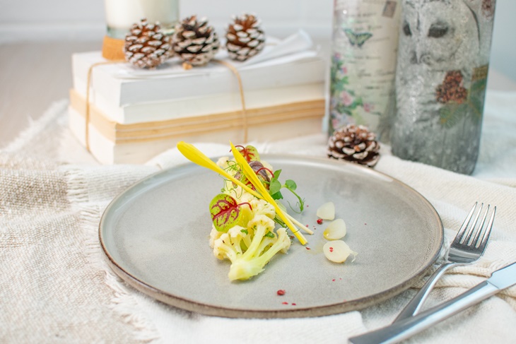 白花椰菜與鯷魚沙拉