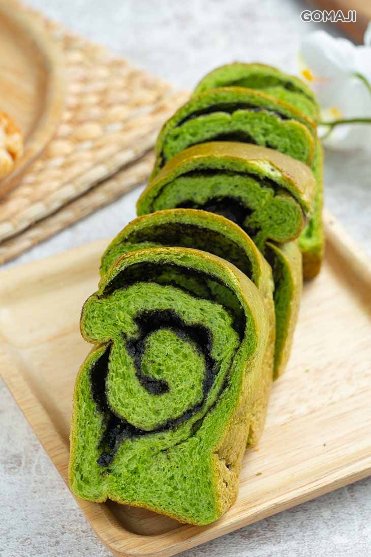 抹茶黑芝麻吐司 