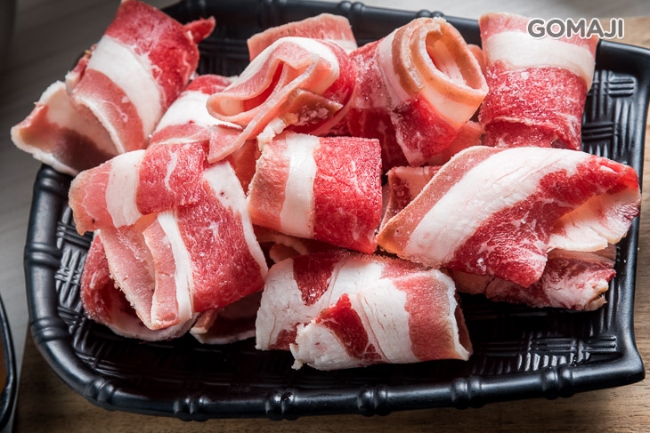 昆布高湯鍋牛肉片