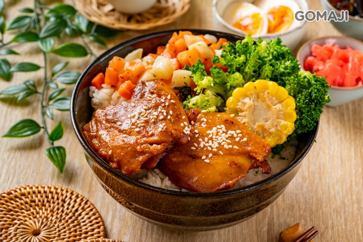 雞肉丼飯