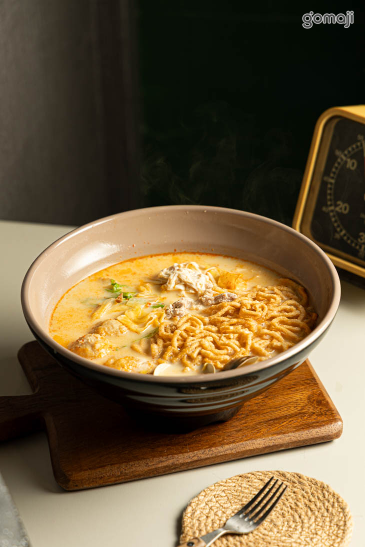 麻辣奶香鍋燒意麵