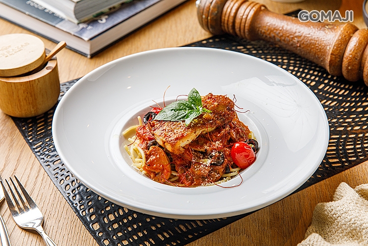 辣茄汁雞肉細圓麵