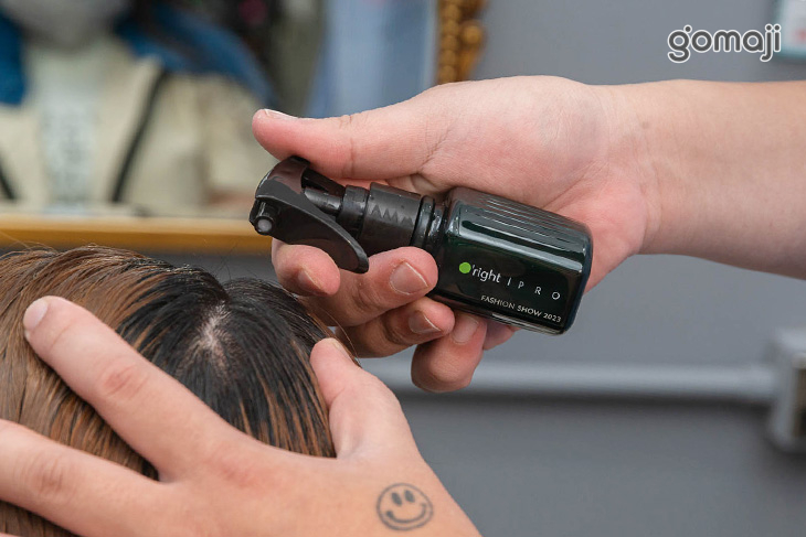 沁涼控油/舒活抗菌去屑 二選一噴至頭皮放鬆